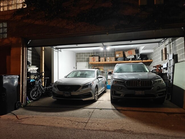 Building Photo - BEAUTIFUL 3BD/3BTH single family home for rent!