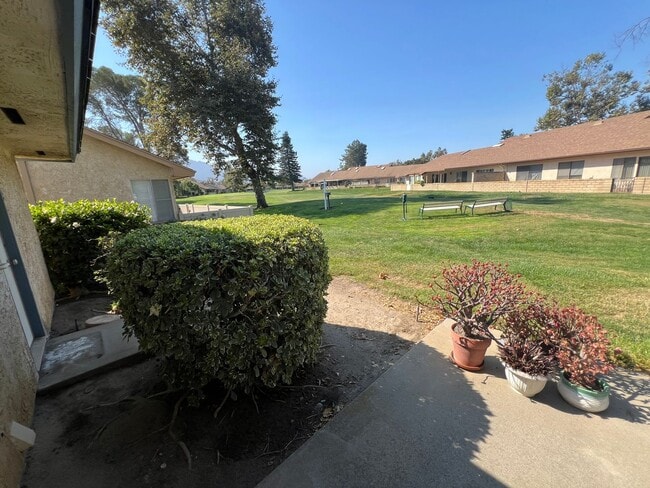 Building Photo - The Popular Freestanding El Dorado in Leisure Village