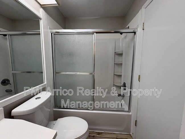 Building Photo - 4009 Forecast Dr