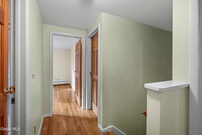 Building Photo - 167 Wood Dale Dr