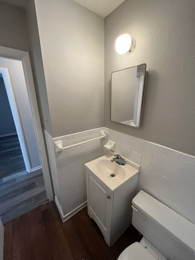 Building Photo - Welcome Home – Comfort Meets Convenience. Call to ask about the Move-in Special!!!