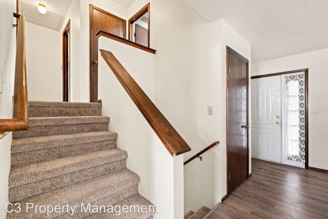 Building Photo - 4 br, 2 bath House - 2800 Sagebrush Drive