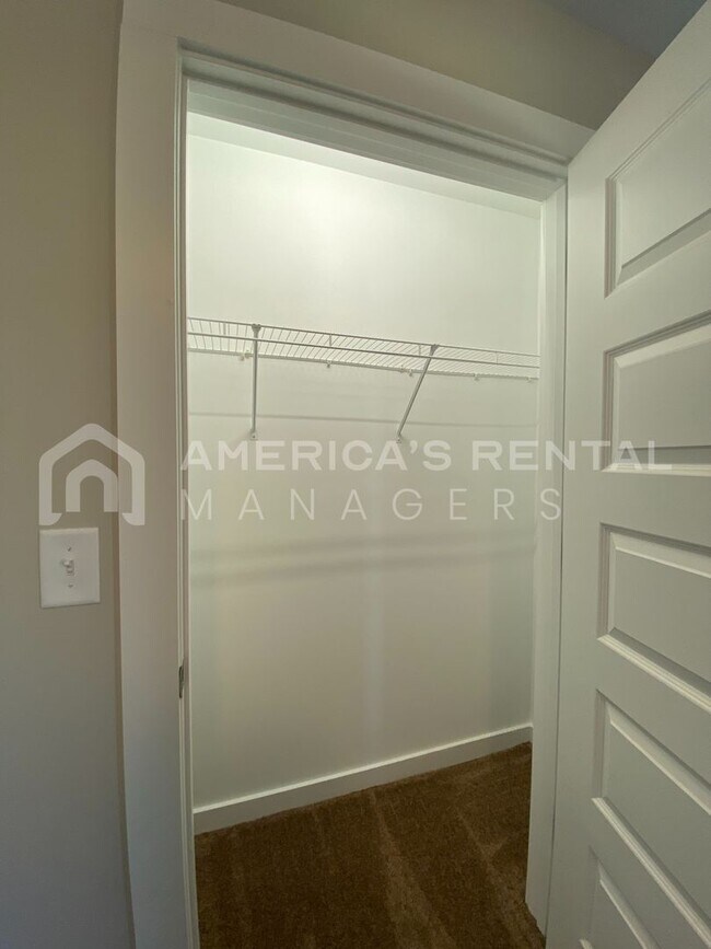 Building Photo - Home for Rent in Talladega, AL! View with 48 Hours Notice!