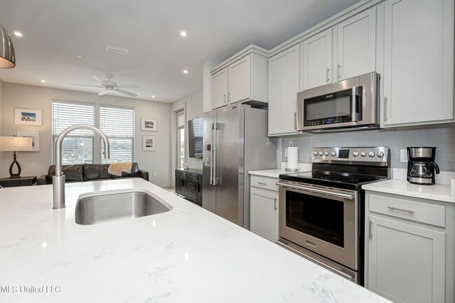 Building Photo - 2501 Bienville Blvd