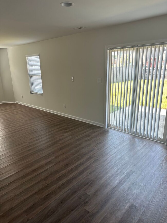 Building Photo - Owens Cross Roads/New Hope Area