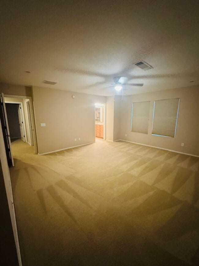 Building Photo - Resort-Style Living in Northwest Tucson- 3 Bedroom/ 3 Bathroom 2-Story House with garage!