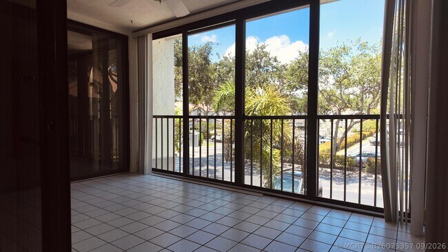 Building Photo - 5418 Firenze Dr