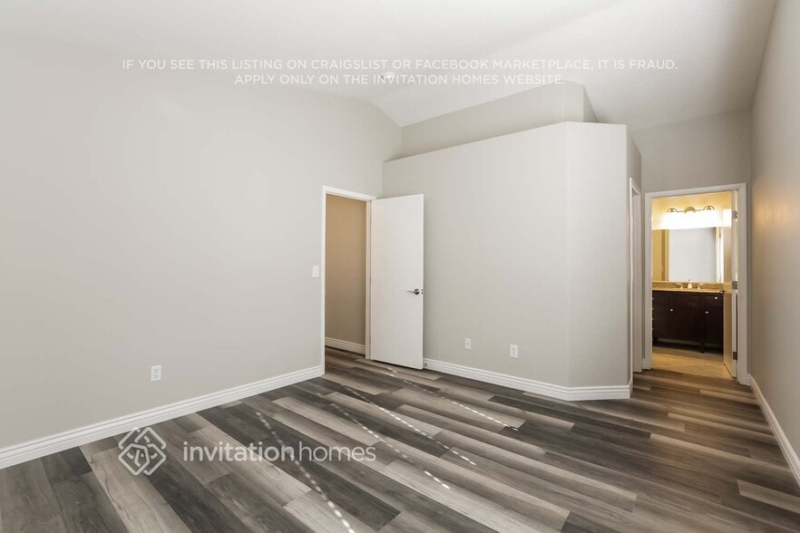 Building Photo - 9173 Sparklewood Ct