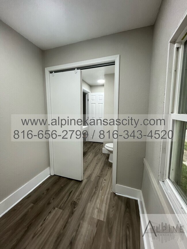 Building Photo - Beautiful Midtown Rehab! Section 8 OK, BON...