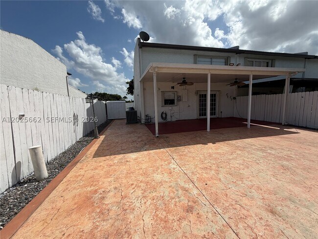 Building Photo - 10971 SW 69th Dr