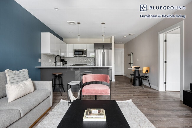 Building Photo - 125 Warren St