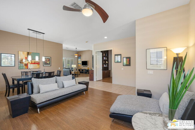 Building Photo - 40870 Avenida Rosario
