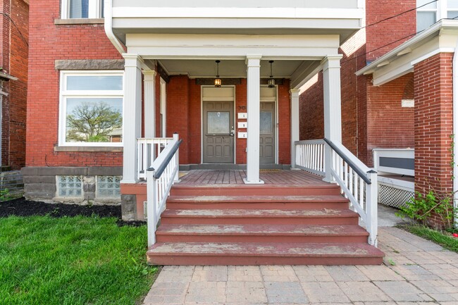 Building Photo - 307 Taylor Ave
