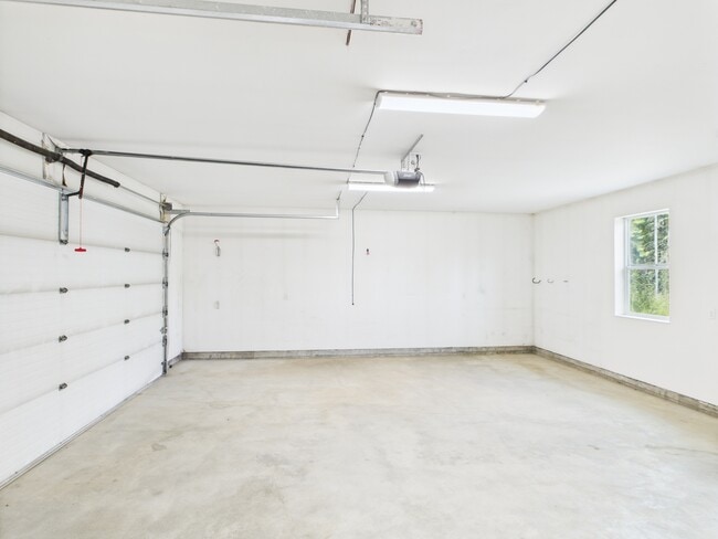 Building Photo - 1775 Dallas Dr