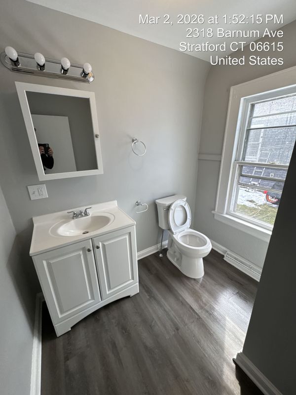 Building Photo - 2310 Barnum Ave