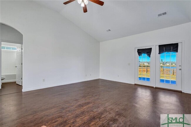 Building Photo - 179 Willow Point Cir