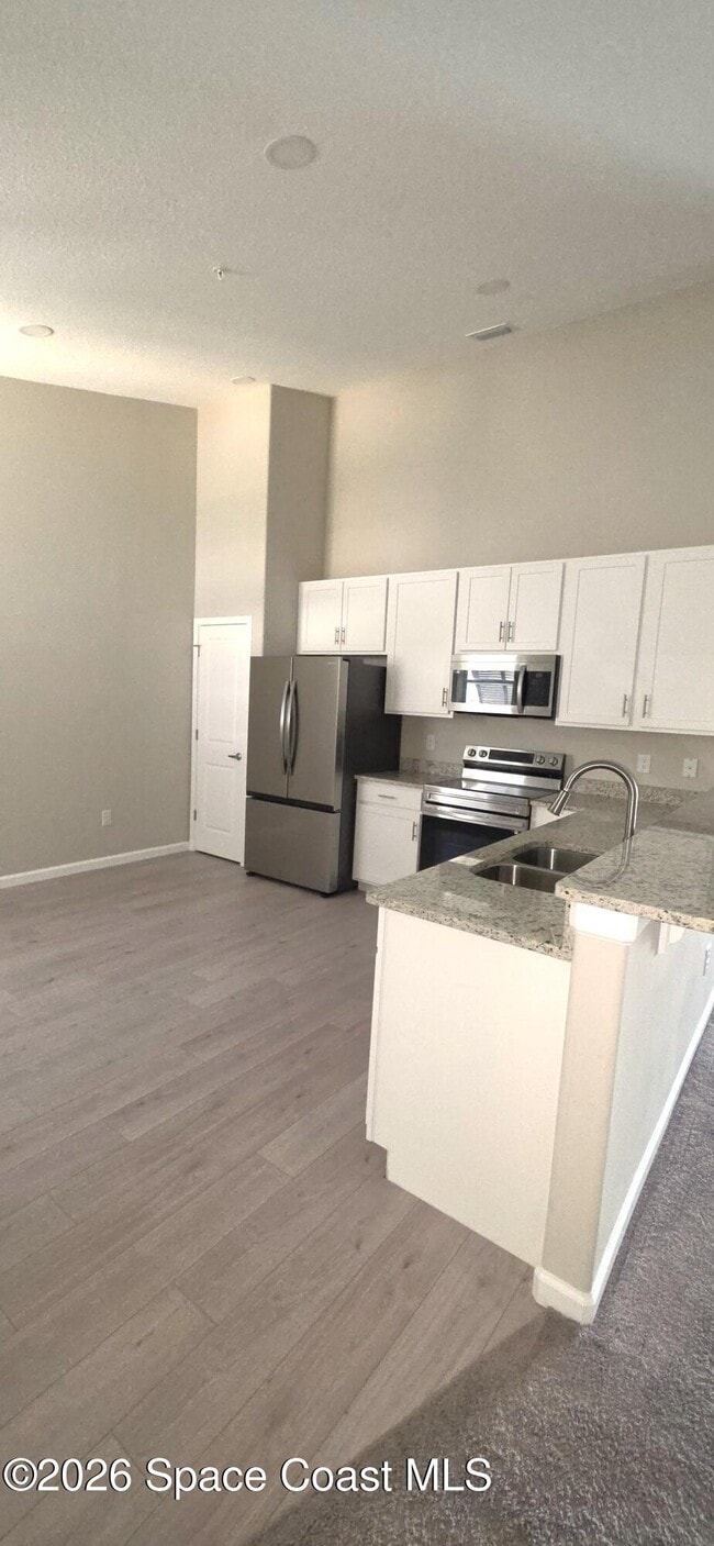 Building Photo - 3940 Playa Del Sol Dr