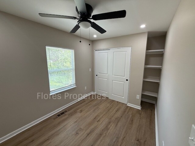 Building Photo - 1018 Urana Ave