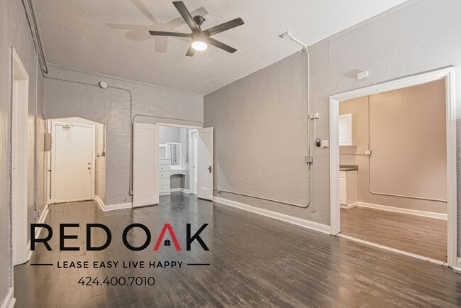 Building Photo - 854 S Oxford Ave