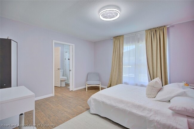 Building Photo - 4706 Mercado Dr