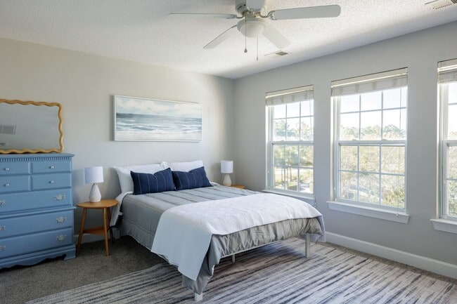 Building Photo - 3 bedroom fully furnished home, Pet Friendly Johns Island, Charleston