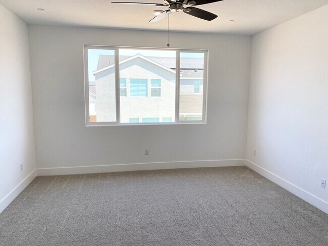 Building Photo - BRAND NEW 4/3.5 Lennar with In-Law Suite