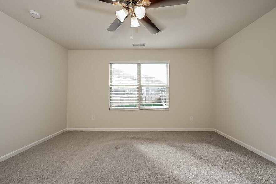 Building Photo - 316 Hamilton Pointe Dr