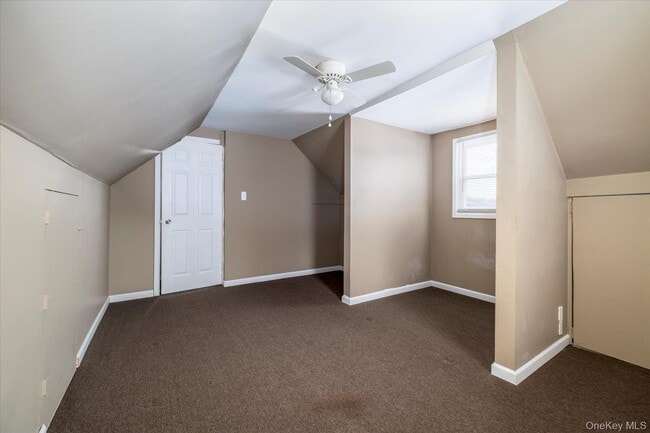 Building Photo - 580 Georgia St