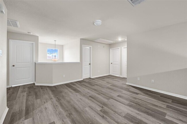 Building Photo - 29115 Jacobs River Dr