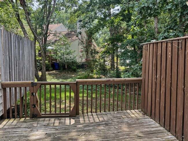 Building Photo - 6749 Chauncey Dr