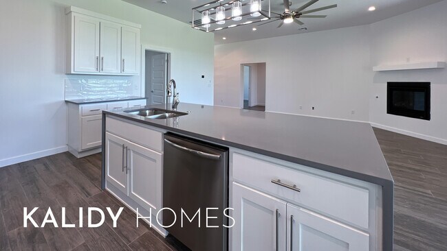 Building Photo - 20456 Antler Farms Dr