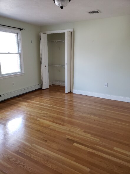 Building Photo - 6 Franklin St