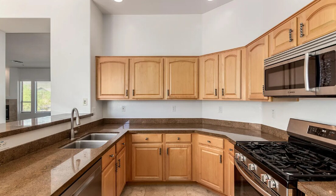 Building Photo - 16420 N Thompson Peak Pky