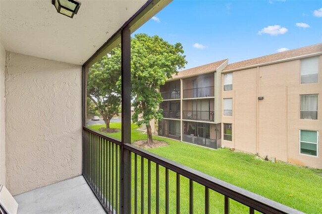Building Photo - 7173 Orange Dr