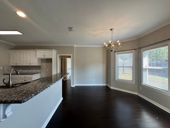 Building Photo - Stunning 4 Bed 3 Bath Home in WHISD!