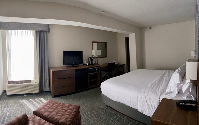 Building Photo - 2910 Fort Campbell Blvd