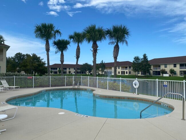 Building Photo - 3900 Playa Del Sol Dr