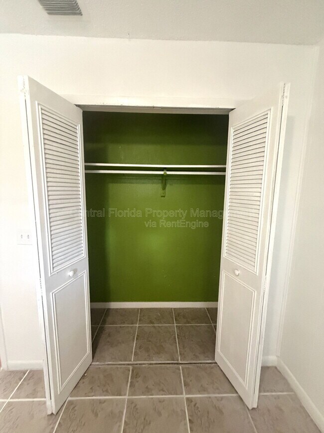 Building Photo - 7010 Ironwood Dr