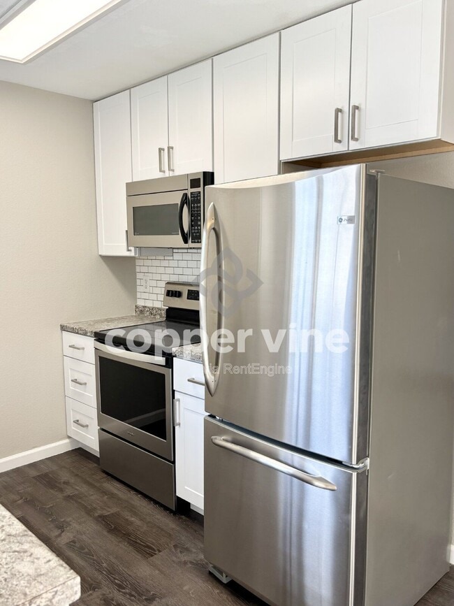 Building Photo - 9774 Fred Dr