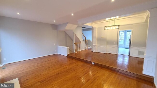 Building Photo - 47682 Sandbank Square