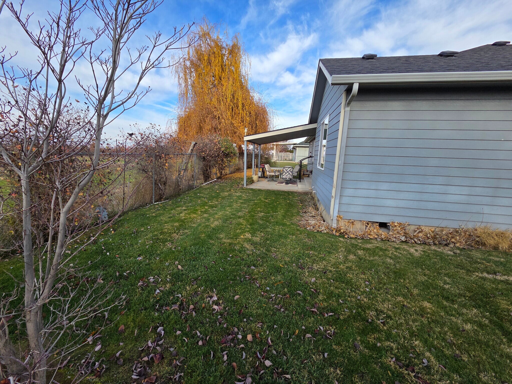 Building Photo - 208 Sunset Ln