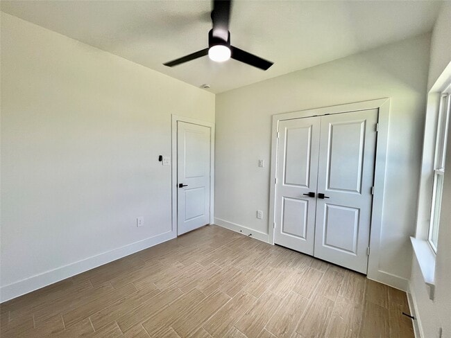 Building Photo - 5710 Delmack St