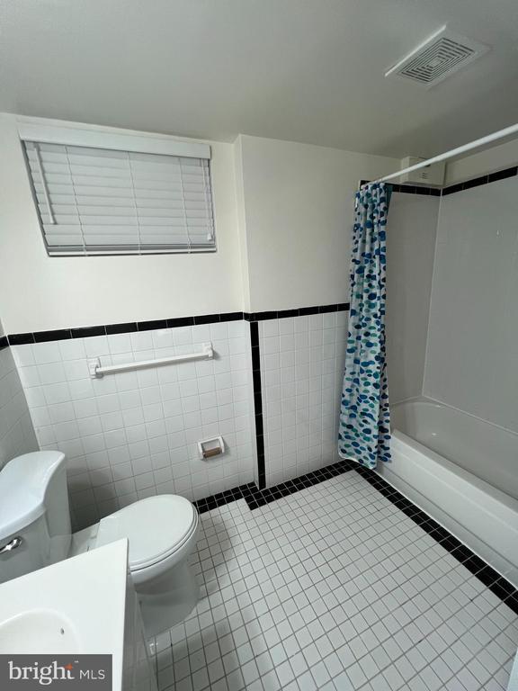 Building Photo - 2926 1st St N