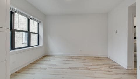 Building Photo - 1906 N Whipple St