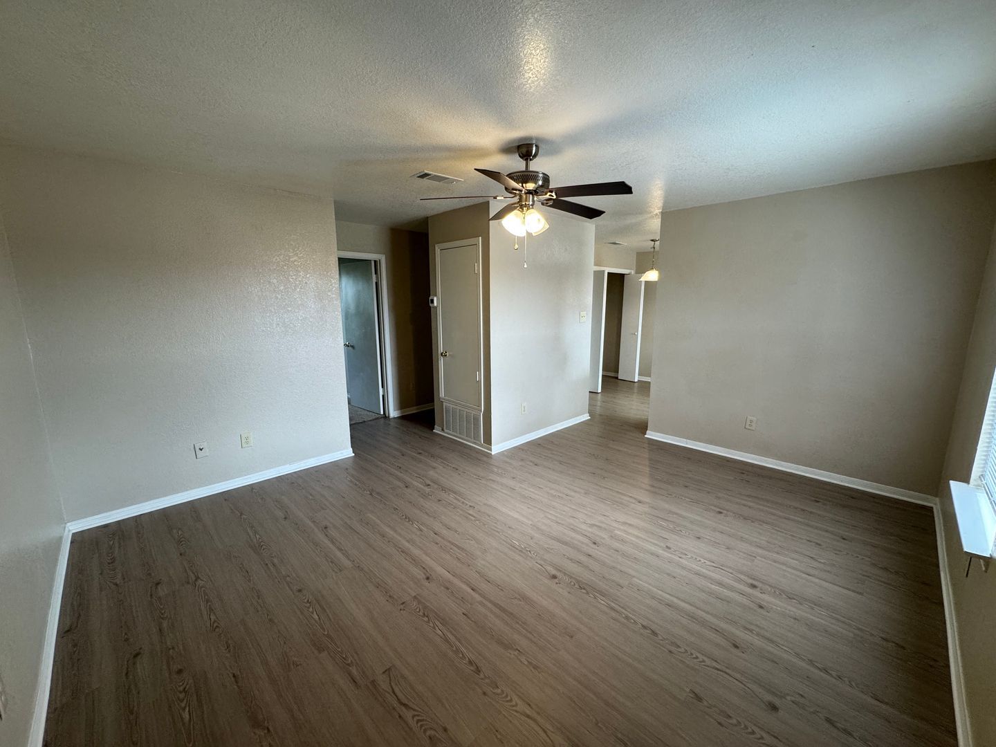 Building Photo - 1708 Benttree Dr