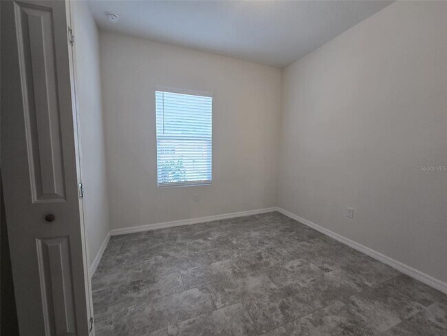 Building Photo - 546 Imperial Pl