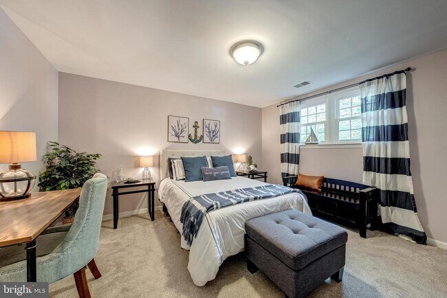 Building Photo - 9312 Silver Mill Pl
