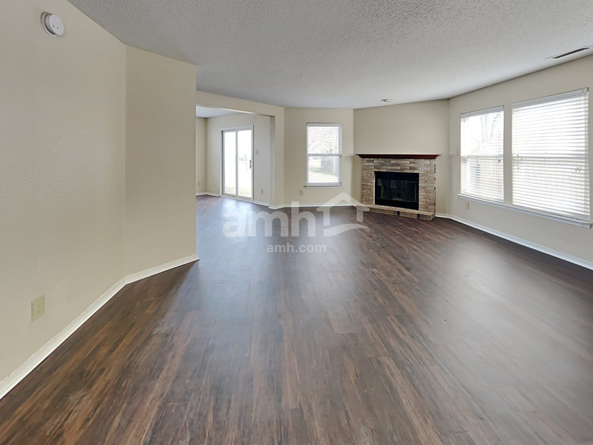 Building Photo - 6768 W Littleton Dr