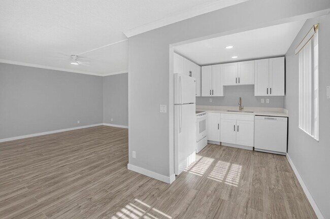 Building Photo - 68 Normandy B