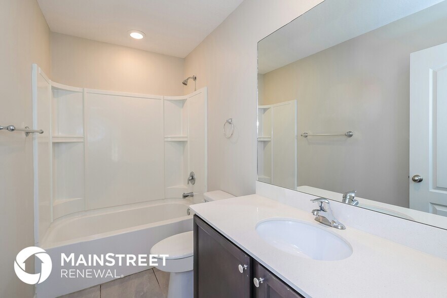 Building Photo - 216 Fig Ct